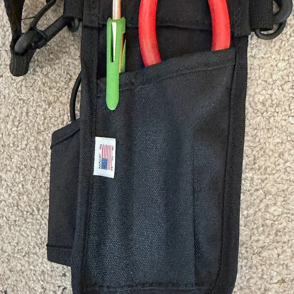 UNIVERSAL RADIO CASE WITH SHOULDER STRAP